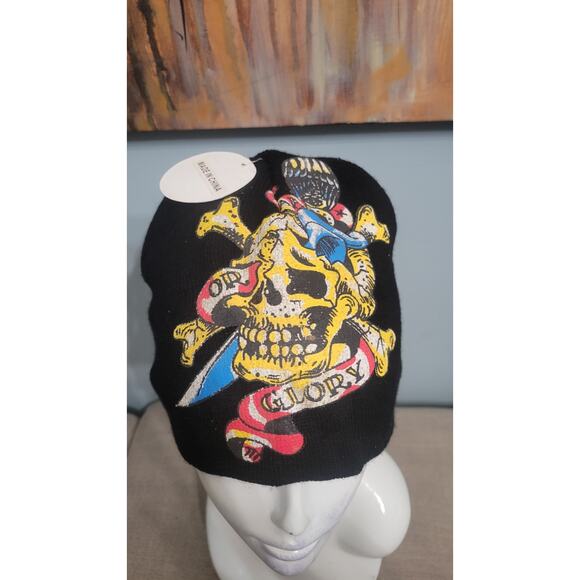 Tianruo Old Glory Skull Beanie Knit Hat NWT Black Skull Crossbones Graphic Biker - Picture 4 of 5
